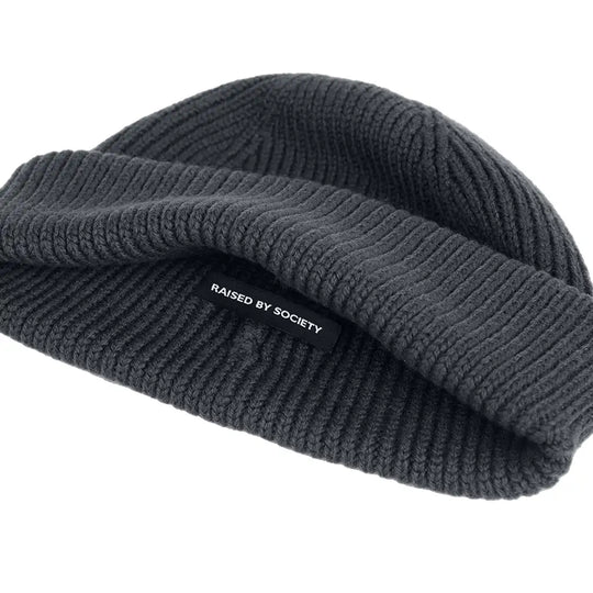 CHARCOAL SHORT BEANIE
