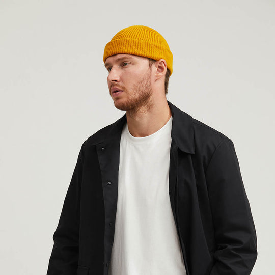 MUSTARD SHORT BEANIE